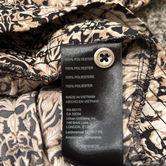 Anthropologie tie wrap front blouse with birds and rabbit print size small NWT - Picture 11 of 12